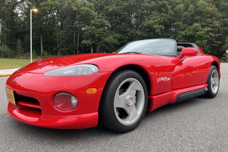 1994 Dodge Viper SR I (1992-1995) sold for $39,000