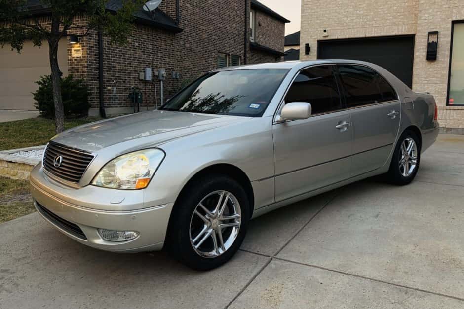 2003 Lexus LS Sedan sold for $15,250
