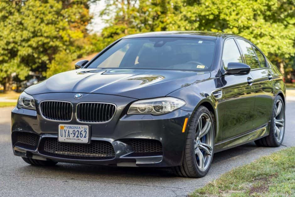 2013 BMW F10 M5 sold for $31,000