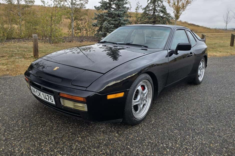 1987 Porsche 944 Turbo sold for $16,250