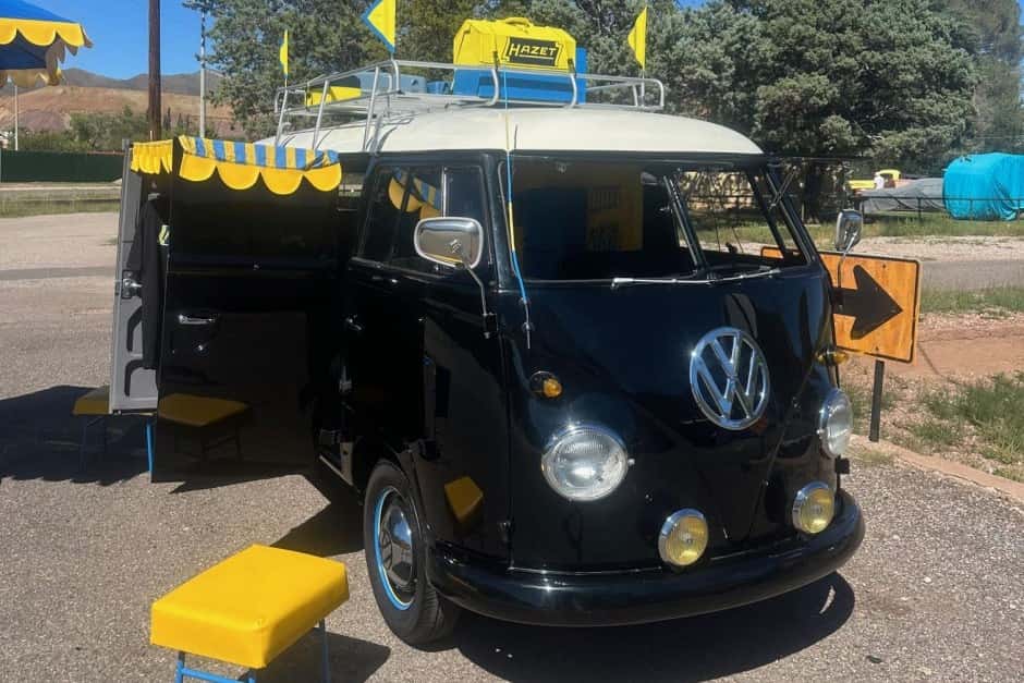 1959 Volkswagen Split-Window Bus sold for $25,500