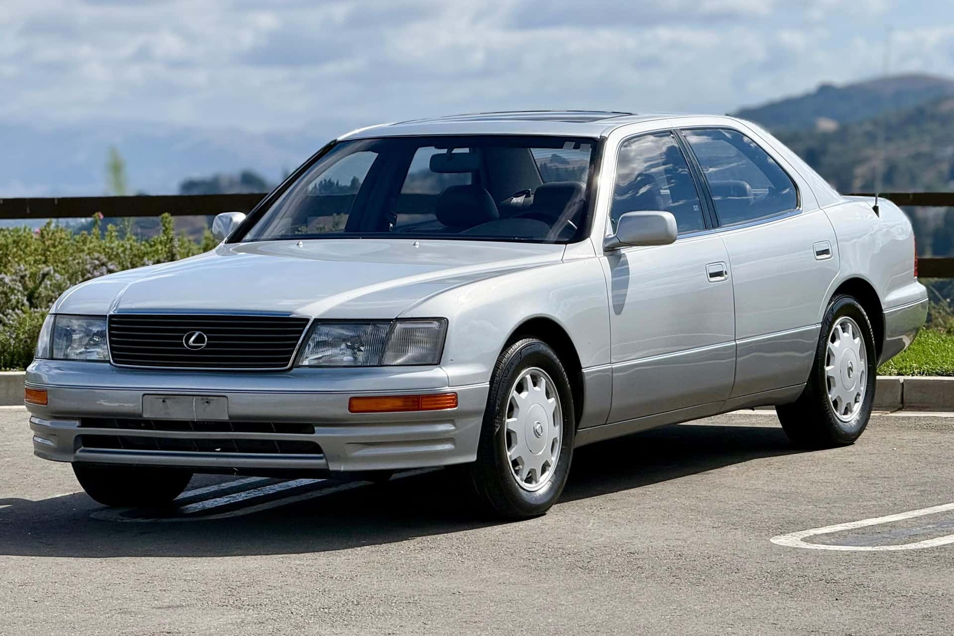 1995 Lexus LS sold for $10,151