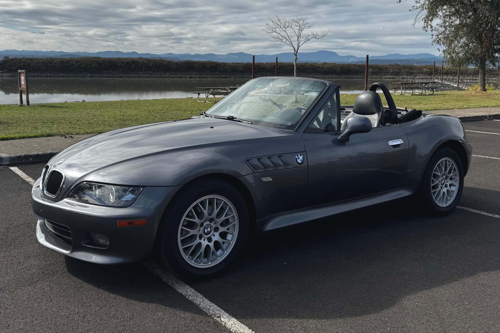 2001 BMW Z3 sold for $9,000
