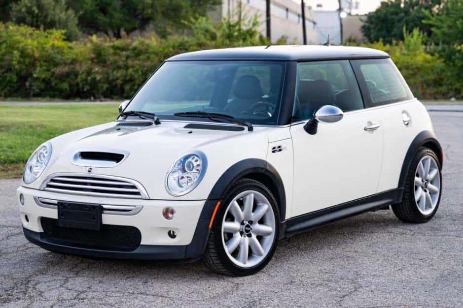 2006 Mini R53 Cooper S sold for $15,750