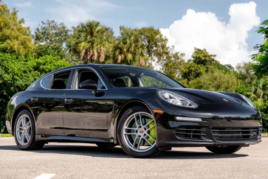 2014 Porsche Panamera sold for $33,950