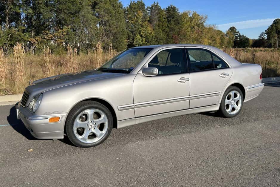 2002 Mercedes-Benz W210 E-Class sold for $6,025