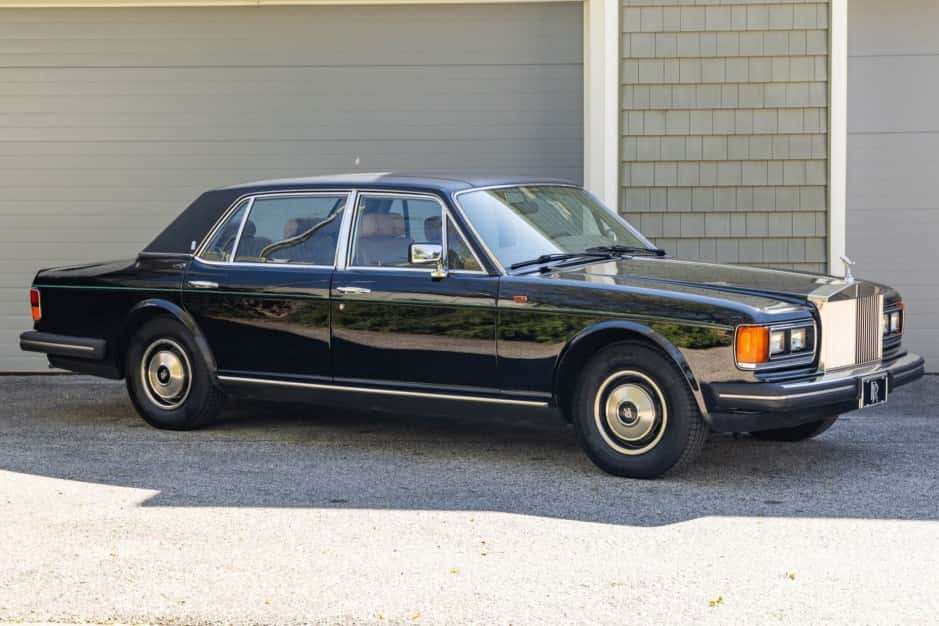 1985 Rolls-Royce SZ Silver Spirit & Silver Spur sold for $11,650