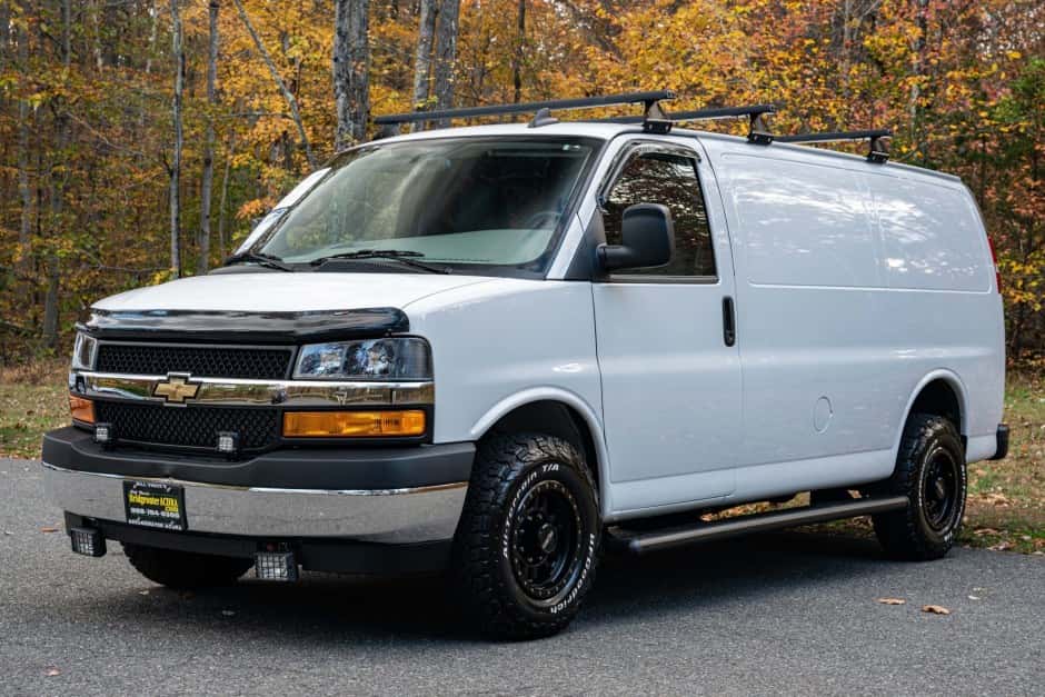 2023 Chevrolet Express sold for $18,500