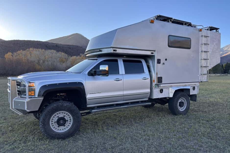 2019 Chevrolet Silverado K2XX (2014-2019) sold for $43,000