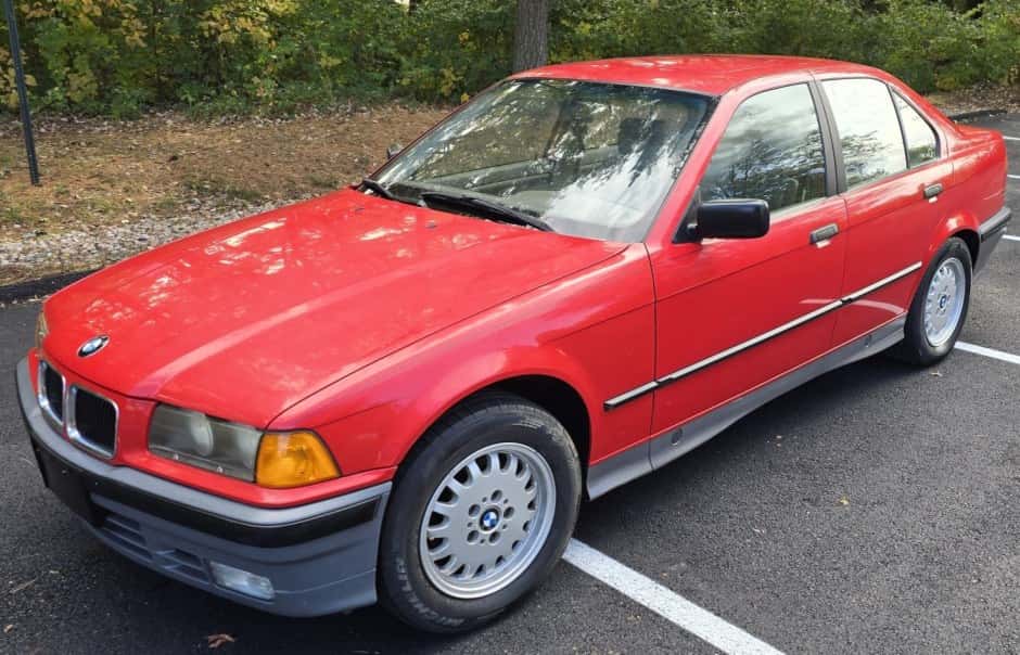 1992 BMW E36 3-Series sold for $7,850