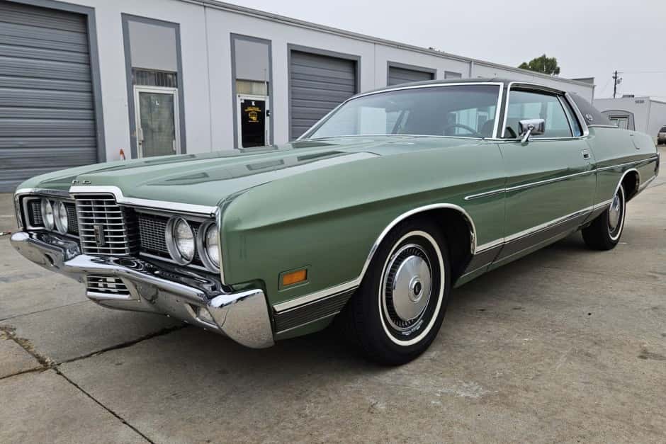 1972 Ford LTD sold for $8,300