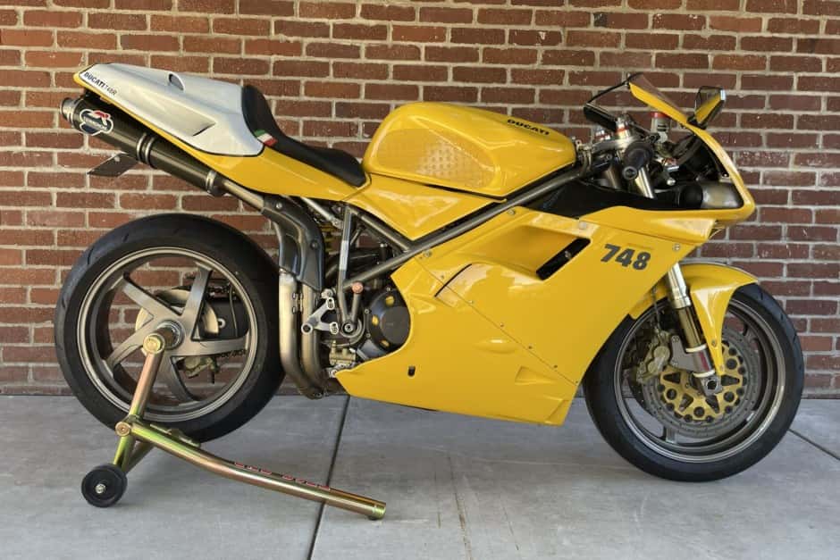 2000 Ducati 748 sold for $8,000