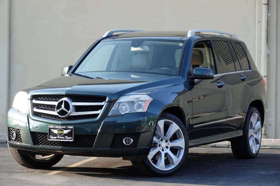 2010 Mercedes-Benz X204 GLK-Class sold for $11,050