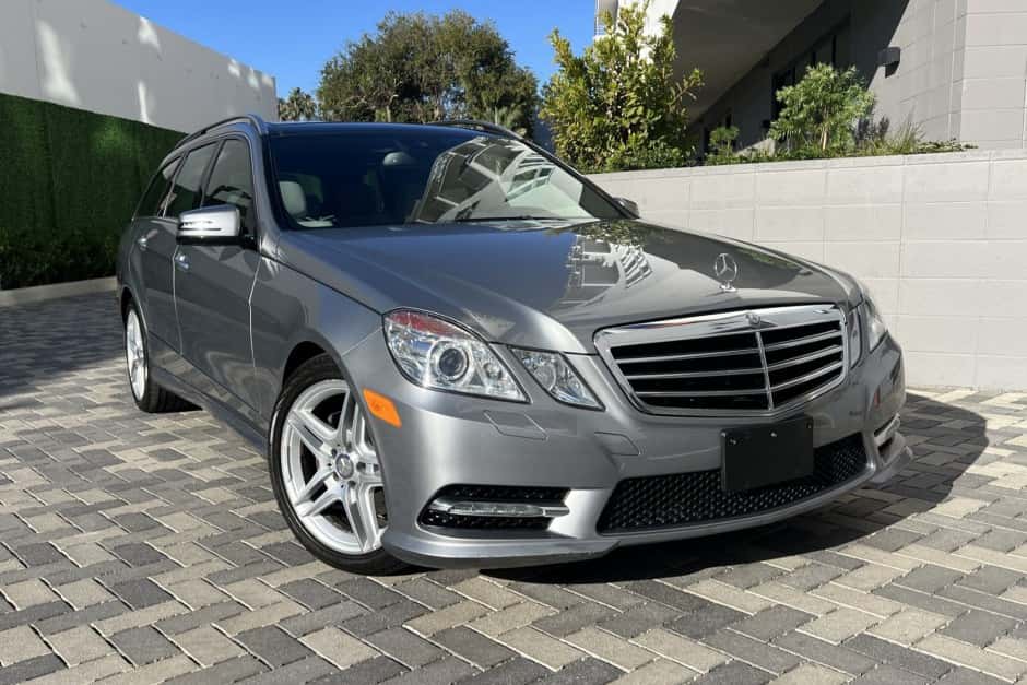 2013 Mercedes-Benz W212 E-Class sold for $9,300