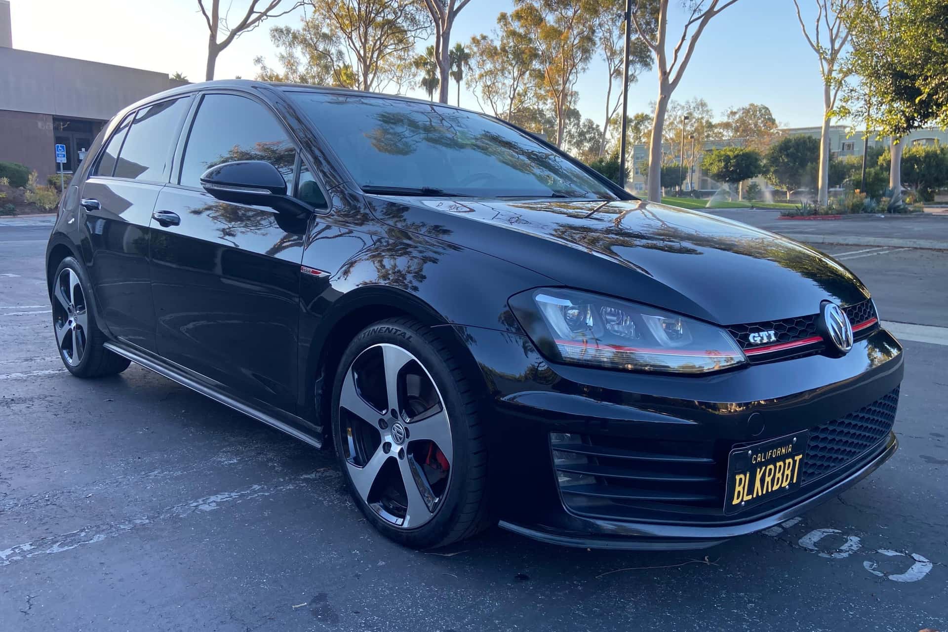 2015 Volkswagen Mk7 GTI sold for $7,327
