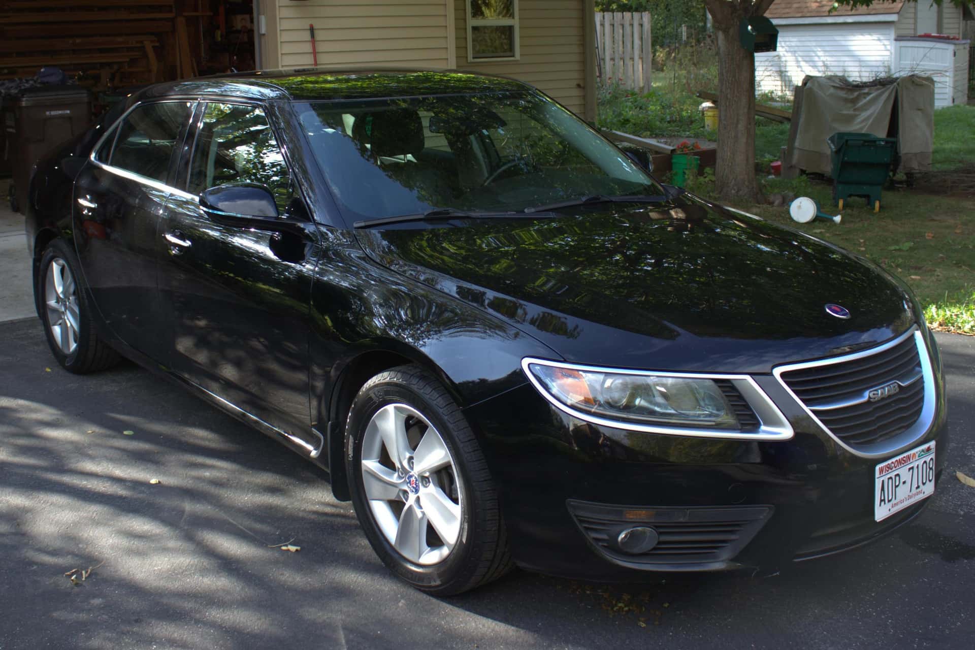 2011 Saab 9-5 sold for $4,400