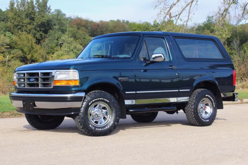 1994 Ford Bronco 4th-5th Generations 1987-1996 sold for $60,000