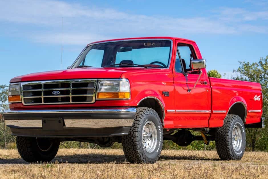 1995 Ford F-Series 1992-1997 sold for $31,500