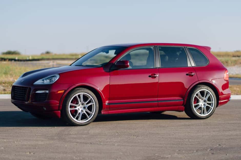 2009 Porsche 955/957 Cayenne (2003-2010) sold for $37,000