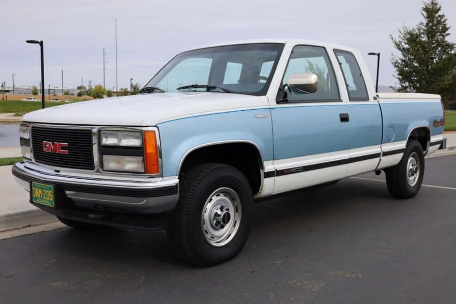 1991 GMC Sierra (GMT400 1988-2002) sold for $21,300