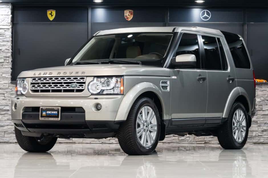 2012 Land Rover LR4 sold for $37,000