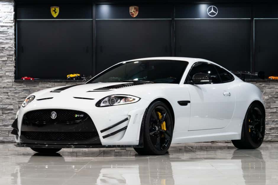 2014 Jaguar XKR sold for $177,500