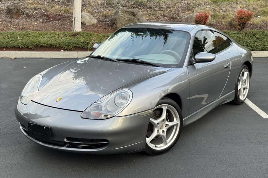 2001 Porsche 996 911 (Non-Turbo/GT2/GT3) sold for $25,000