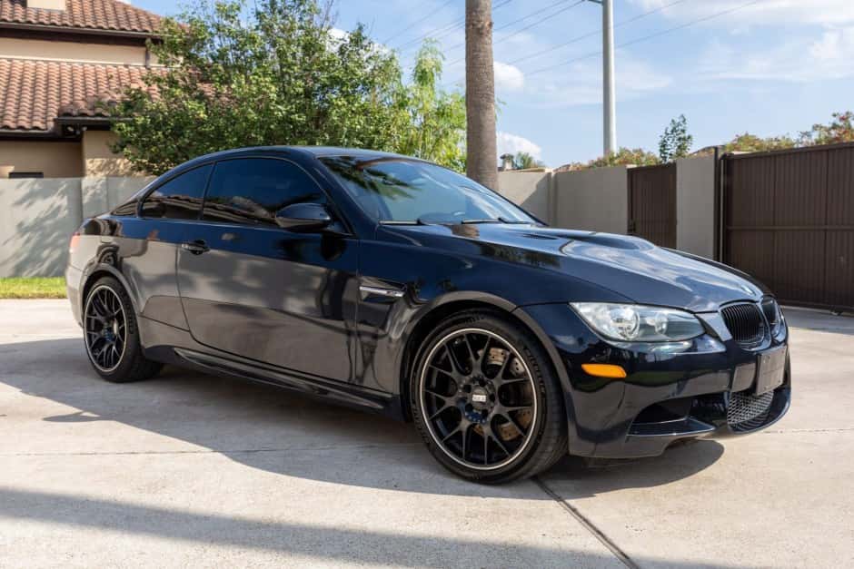 2009 BMW E90/E92/E93 M3 sold for $33,000