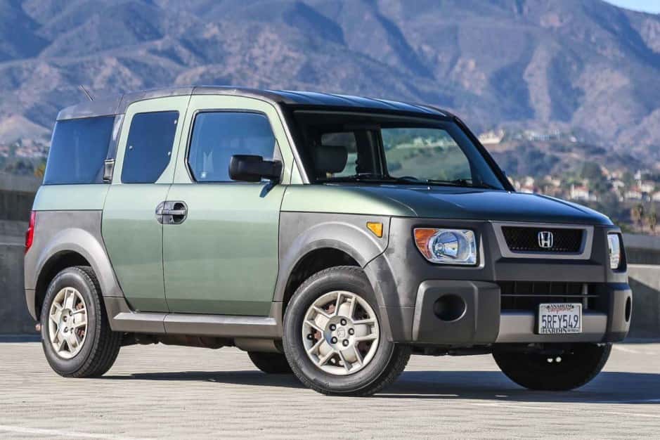 2005 Honda Element sold for $10,500