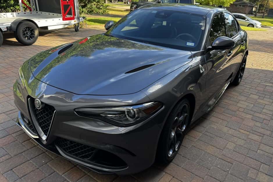 2017 Alfa Romeo 952 Series Giulia sold for $29,500