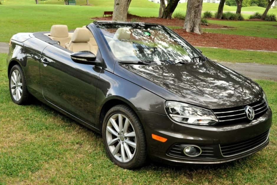2012 Volkswagen Eos sold for $16,000
