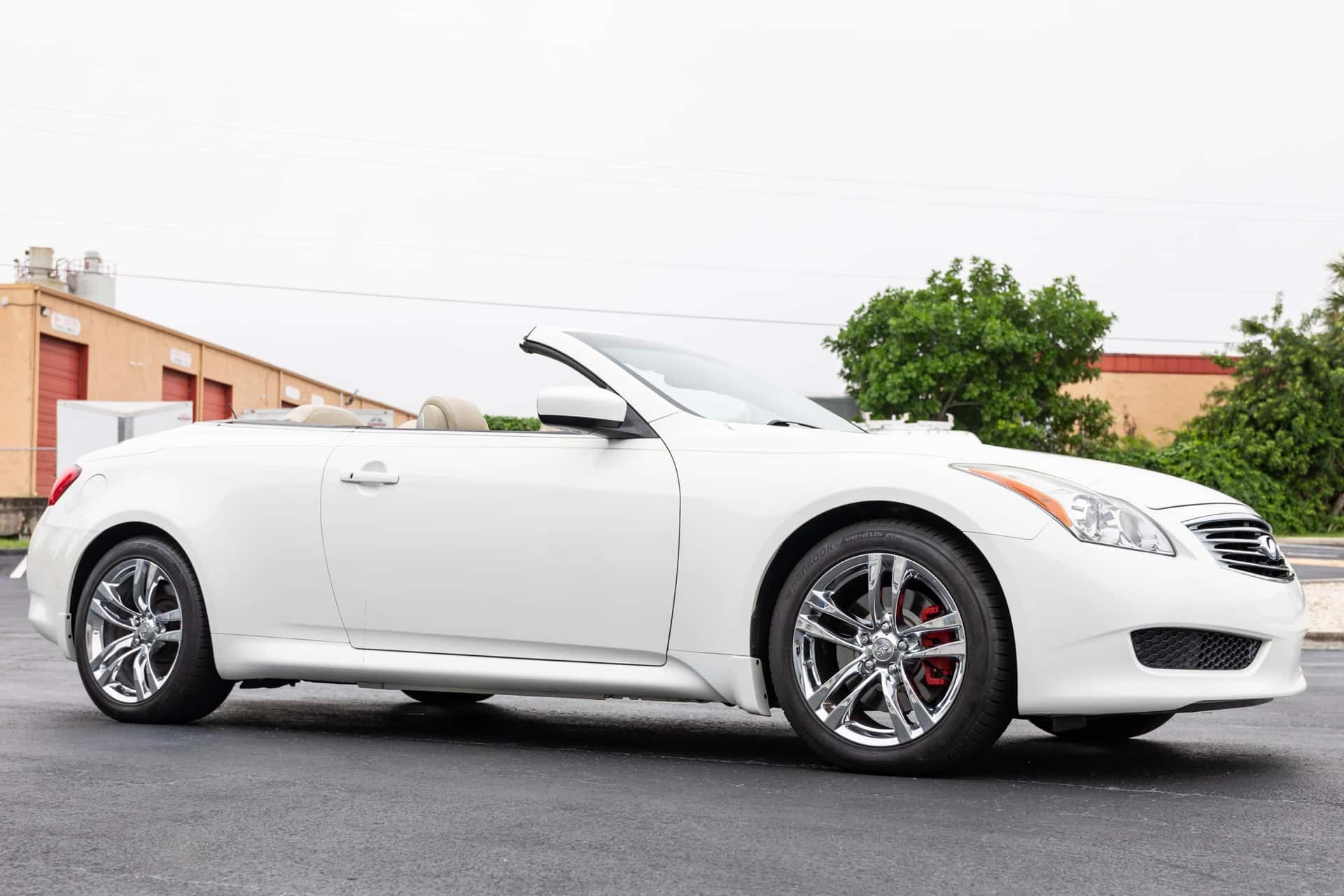 2009 Infiniti G37 sold for $16,500