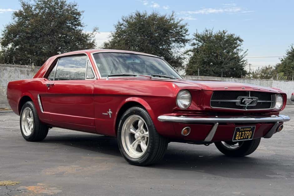 1964 Ford Mustang 1964.5-1966 sold for $23,500