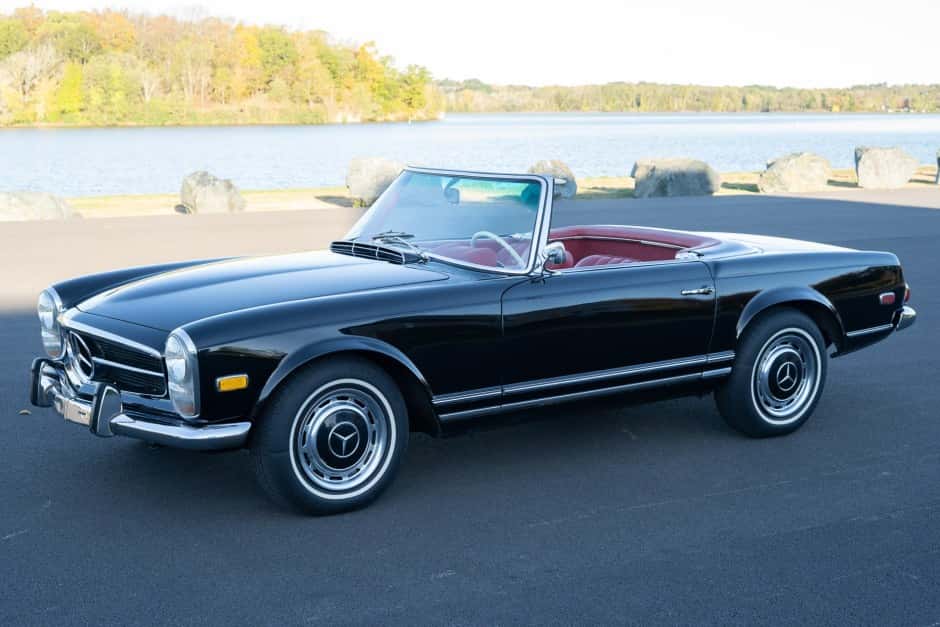 1965 Mercedes-Benz W113 SL sold for $76,000