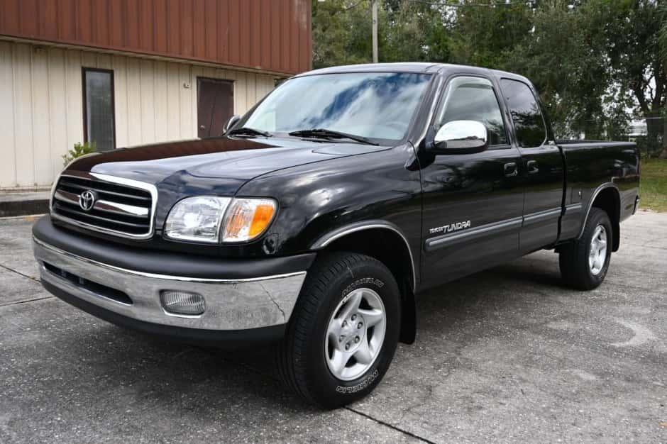 2001 Toyota Tundra (XK30/XK40 2000-2006) sold for $15,600