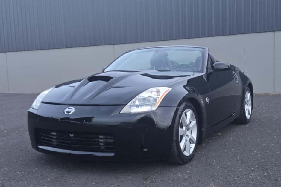 2005 Nissan 350Z sold for $10,250
