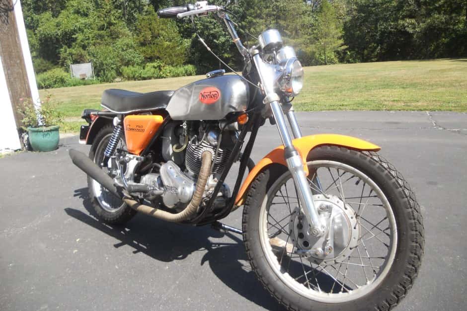 1971 Norton Commando sold for $3,300