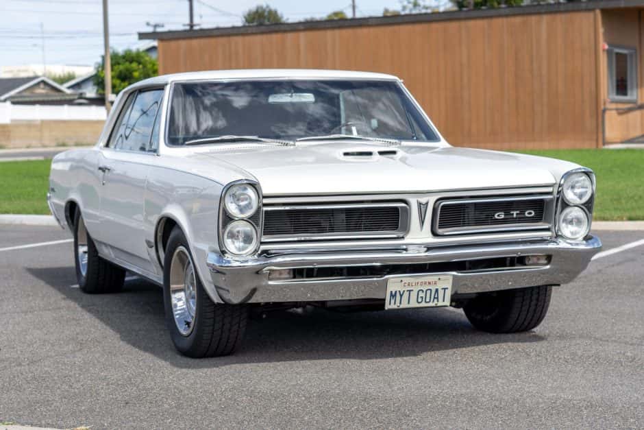 1965 Pontiac GTO (1964-1967) sold for $39,100