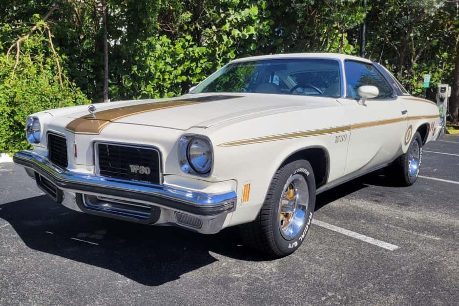 1974 Oldsmobile Cutlass sold for $16,750