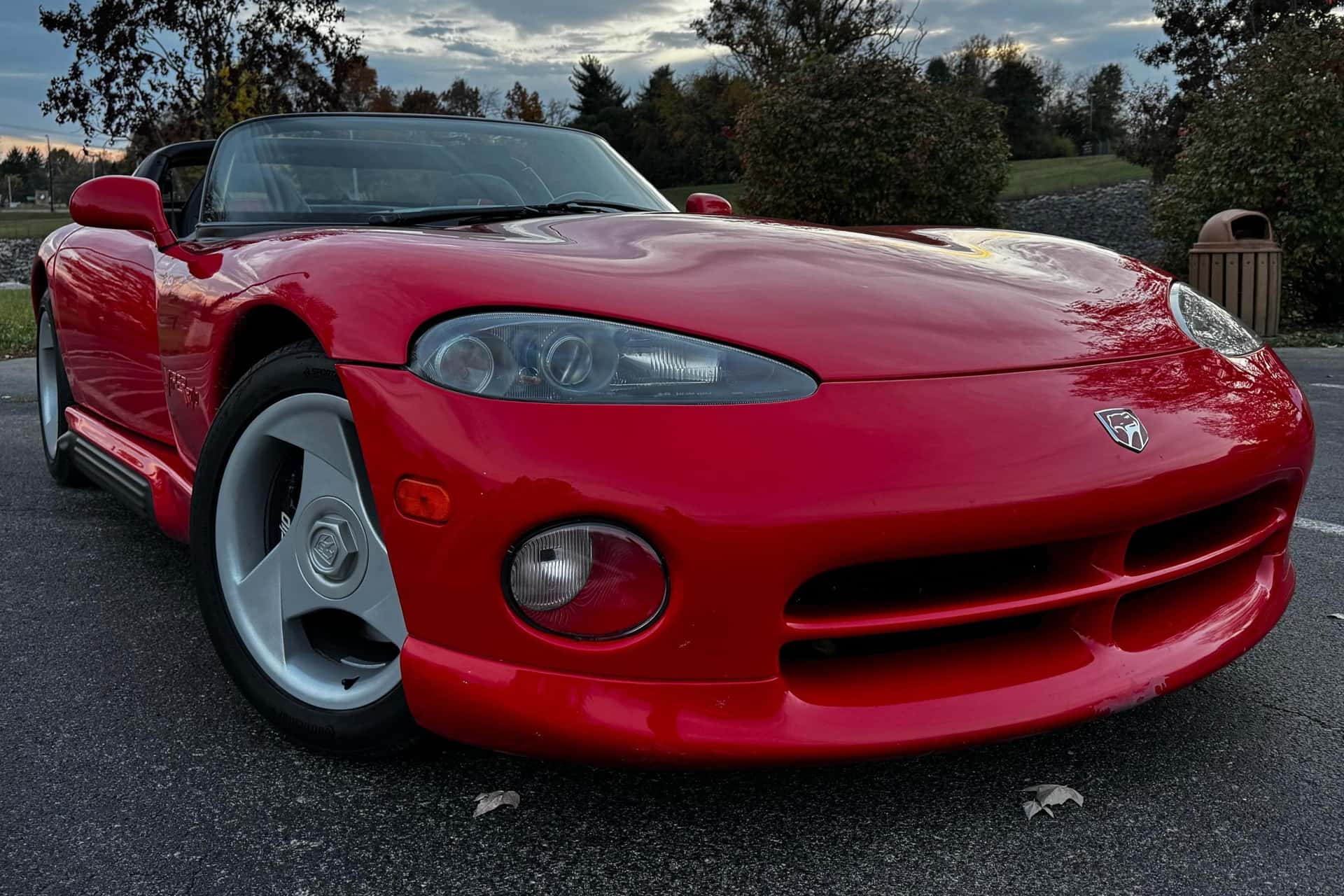 1993 Dodge Viper sold for $33,000