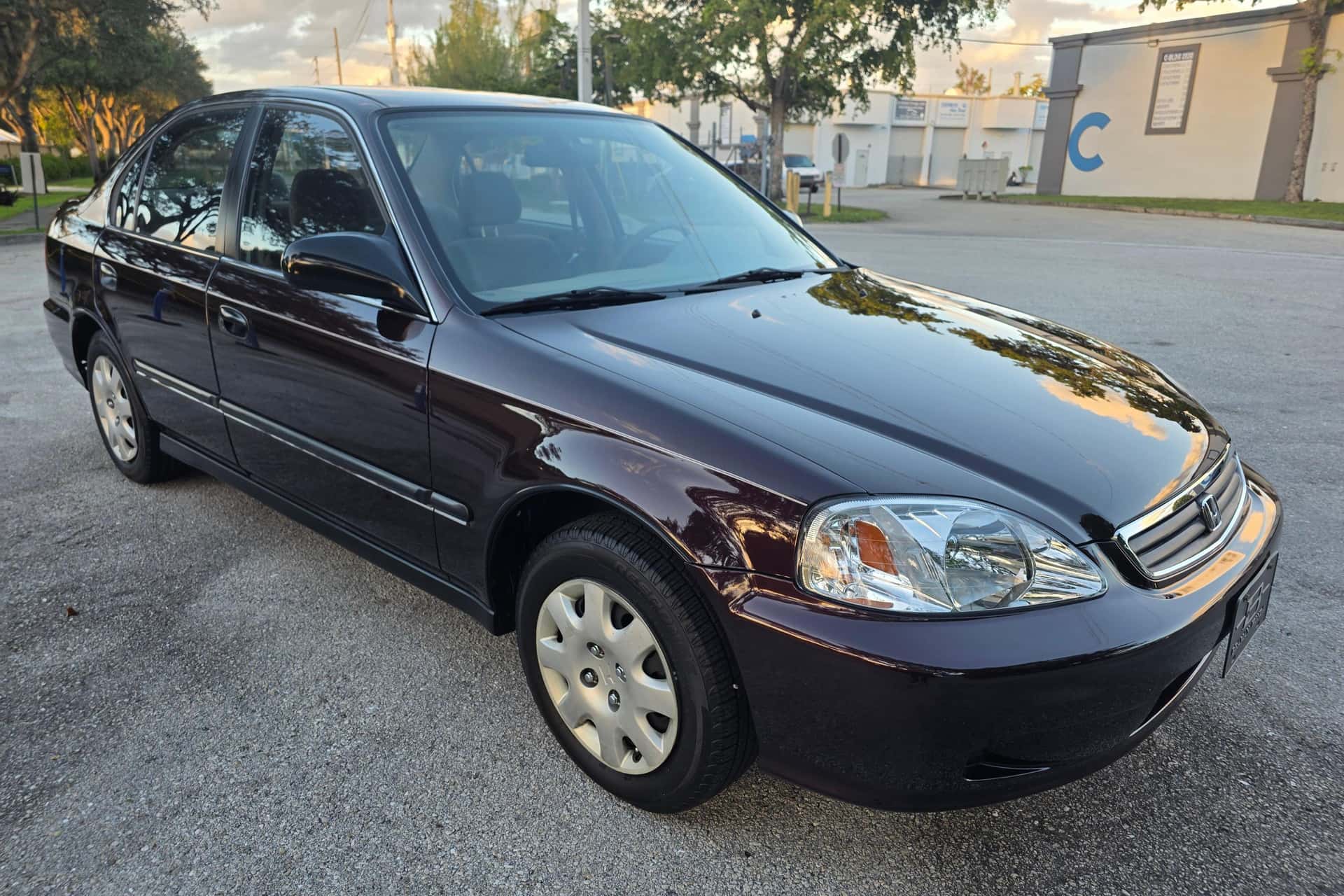 2000 Honda Civic sold for $8,700