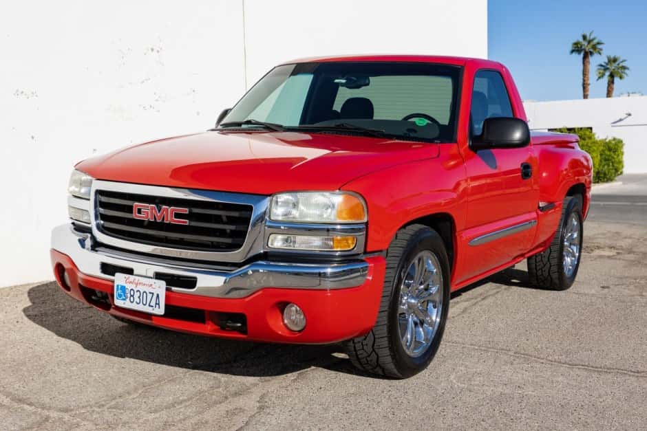 2003 GMC Sierra (GMT800 1999-2007) sold for $21,500