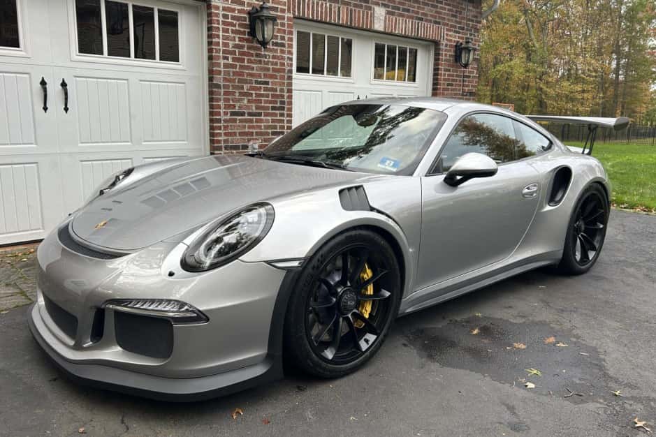 2016 Porsche 991 GT3 sold for $193,500
