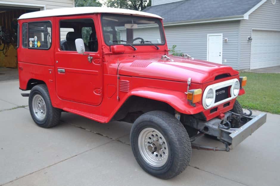 1978 Toyota Land Cruiser FJ40 sold for $17,500