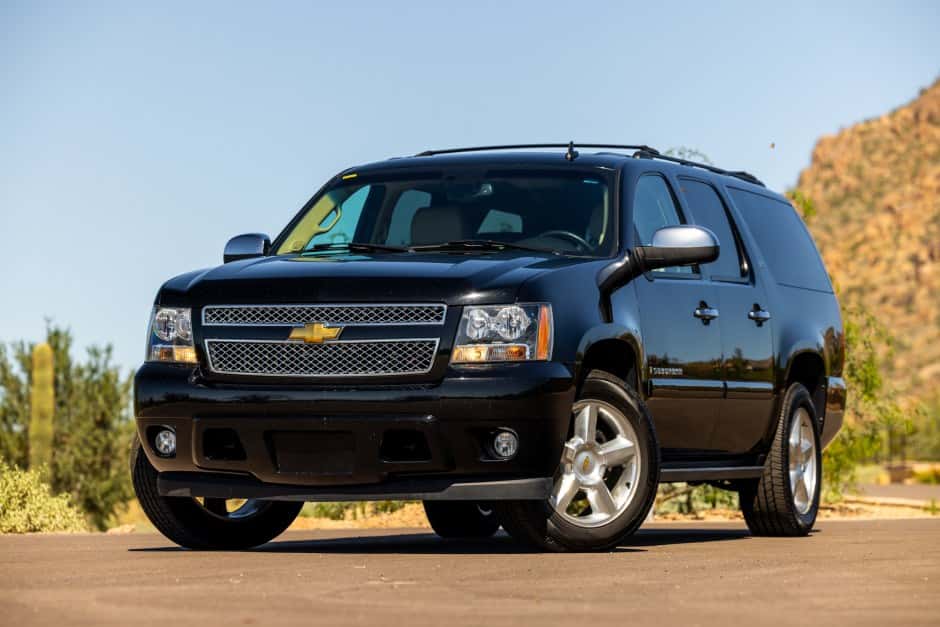 2007 Chevrolet Suburban (GMT900 2007-2014) sold for $22,000