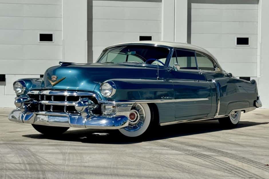 1953 Cadillac Series 62 sold for $32,000