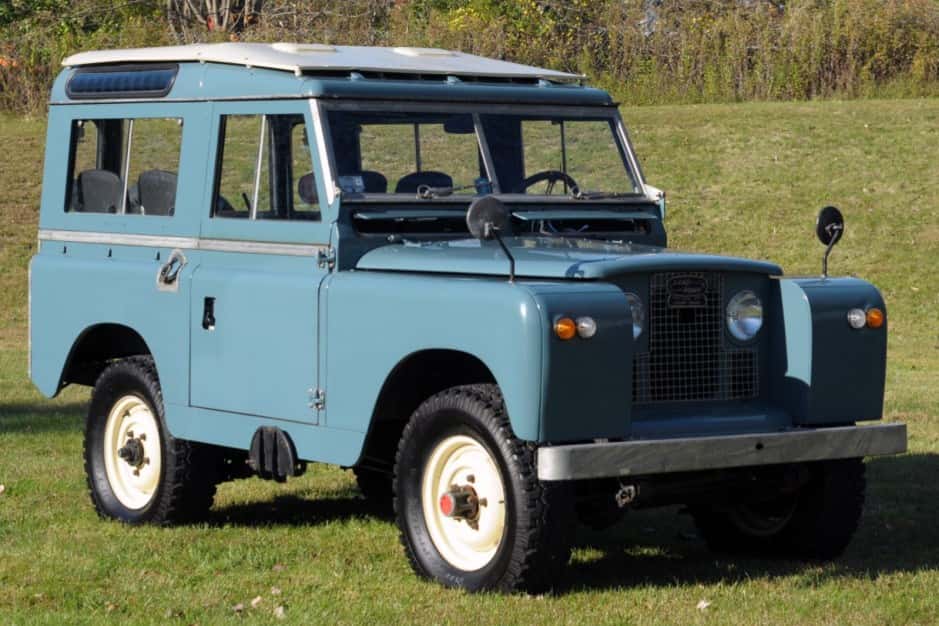 1967 Land Rover Series 88 sold for $24,500