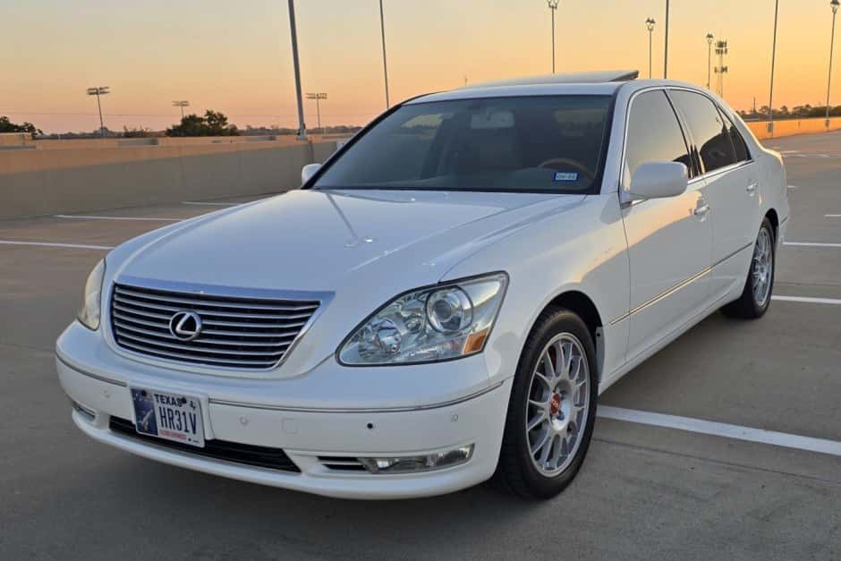 2006 Lexus LS Sedan sold for $14,000