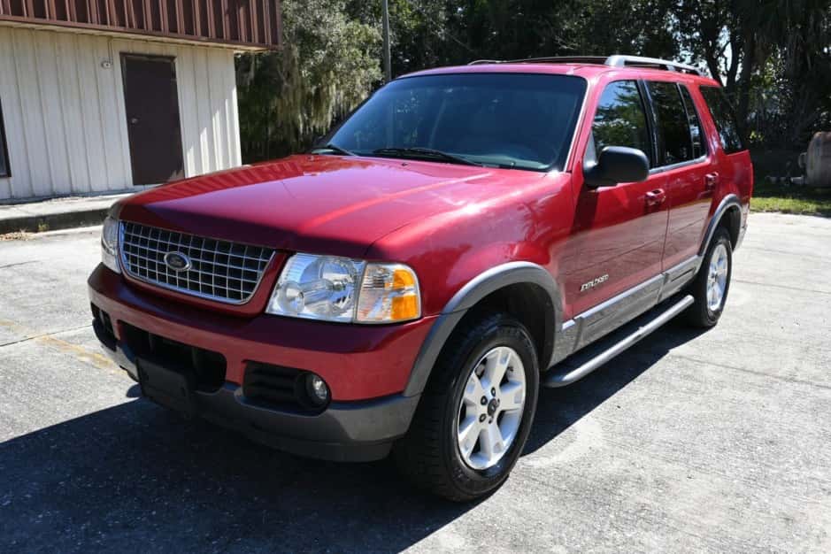 2004 Ford Explorer sold for $9,100