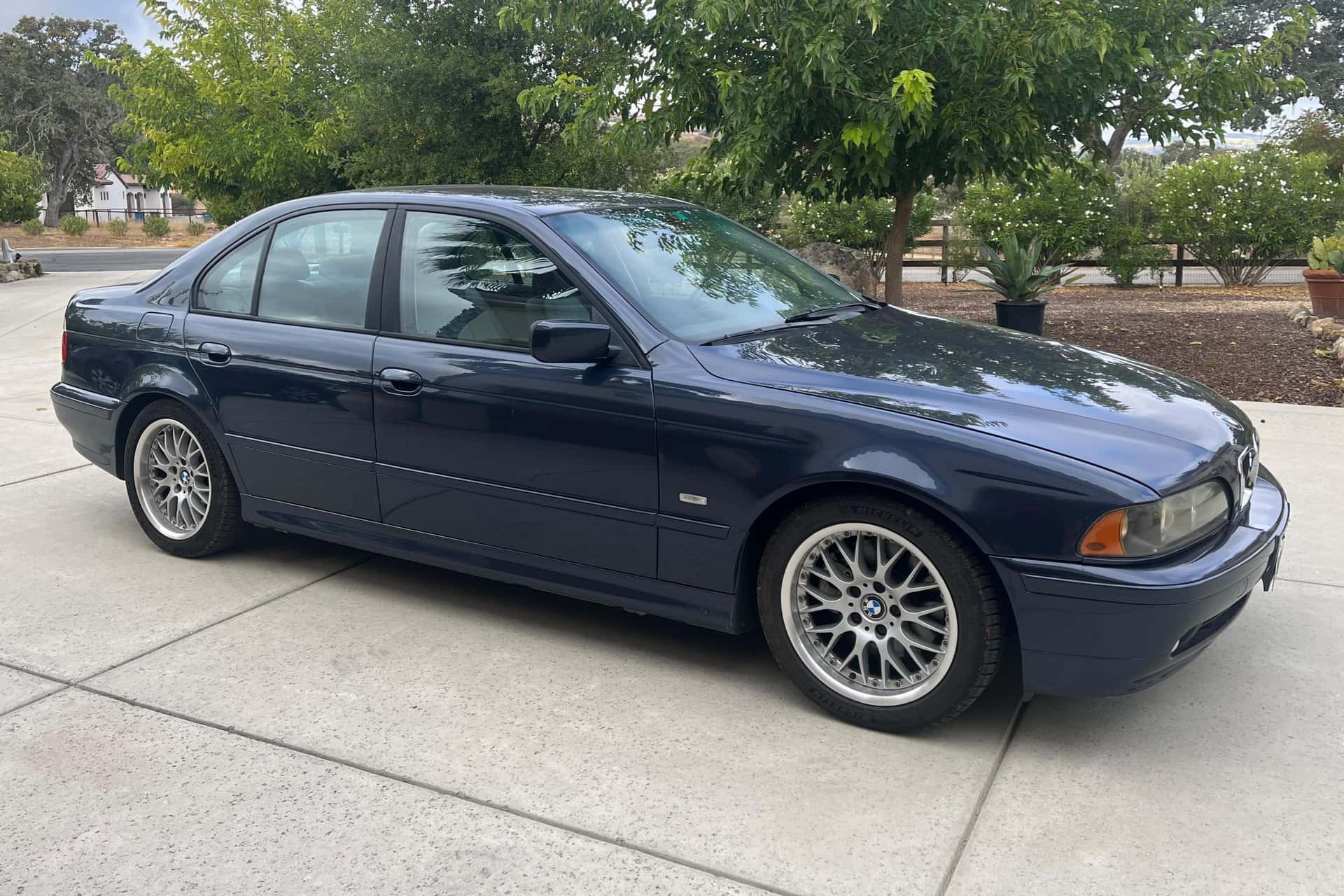 2002 BMW 5 Series sold for $7,530